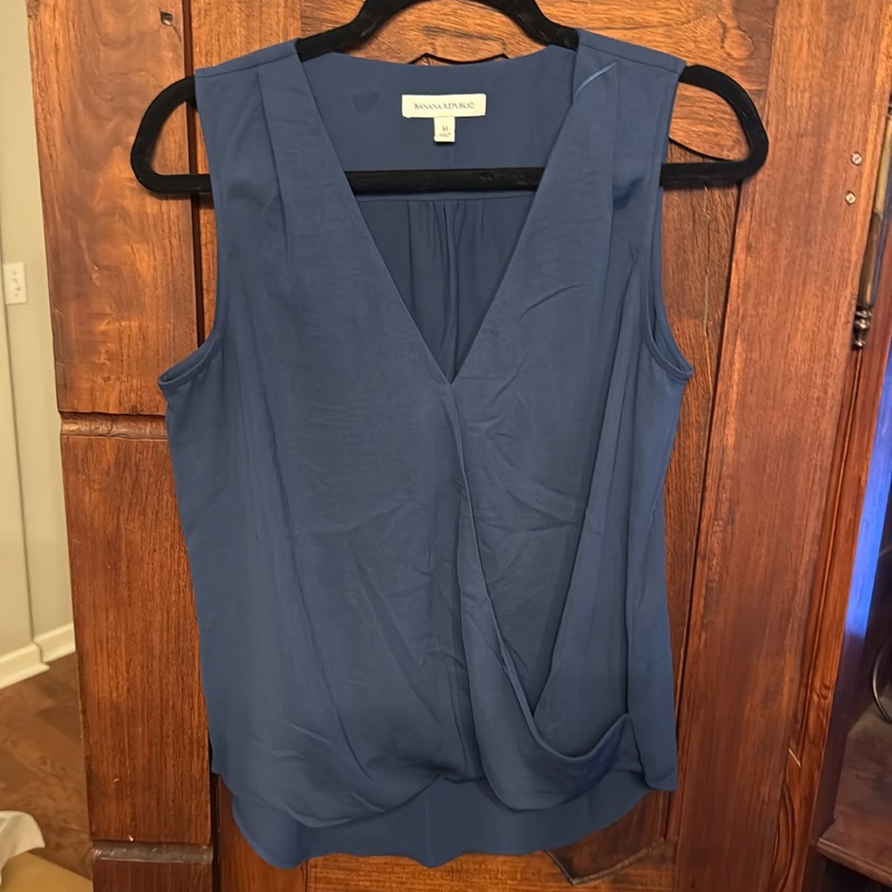 Banana Republic sleeveless top